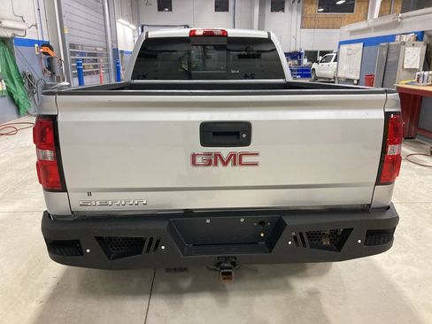 Used 2018 GMC Sierra 1500 SLE w/ SLE Value Package image 6