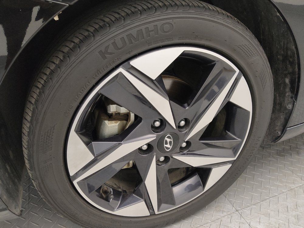Used 2023 Hyundai Elantra SEL w/ Convenience Package FWD image 31