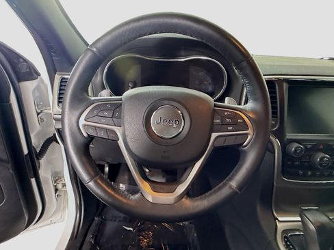 Used 2017 Jeep Grand Cherokee Altitude RWD image 13