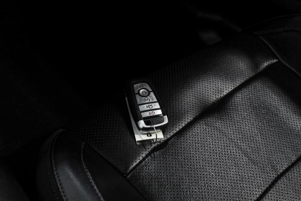 Used 2019 Ford Mustang Coupe RWD image 49