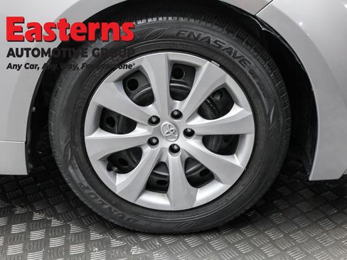 Used 2023 Toyota Corolla LE image 27