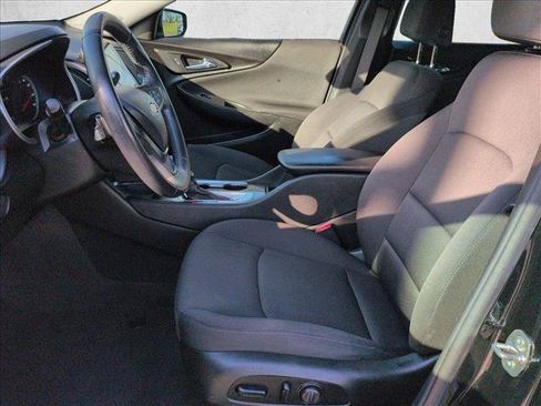 Used 2021 Chevrolet Malibu RS FWD image 21