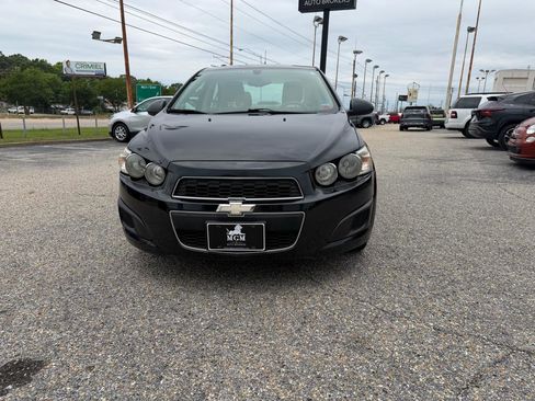 Used 2014 Chevrolet Sonic LT FWD image 7