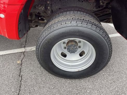 Used 2024 Ford F350 XLT w/ FX4 Off-Road Package image 24