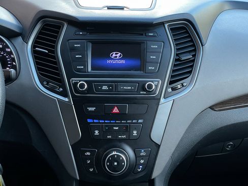 Used 2018 Hyundai Santa Fe Sport image 30