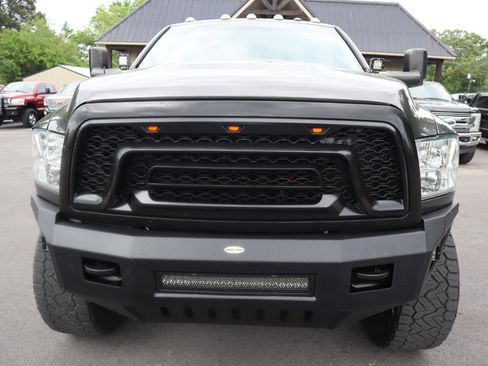 Used 2018 RAM 2500 Tradesman w/ Chrome Appearance Group AWD/4WD image 2