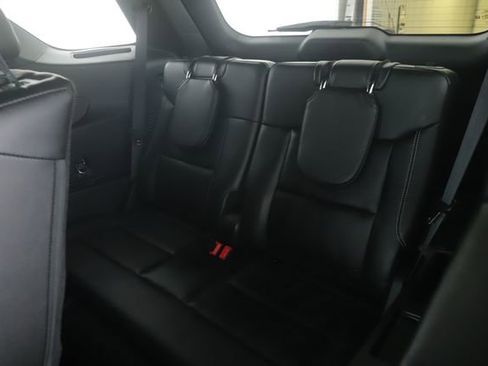 Used 2023 Ford Explorer ST w/ Technology Package image 31