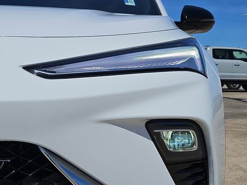 Used 2026 Buick Envista Sport Touring w/ Convenience I Package image 11