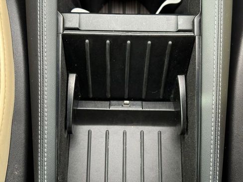 Used 2016 Tesla Model S 90D image 30