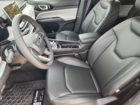 New 2026 Jeep Compass Limited image 11