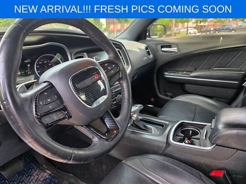 Used 2016 Dodge Charger SXT w/ Plus Group RWD image 9