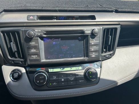 Used 2013 Toyota RAV4 Limited image 23