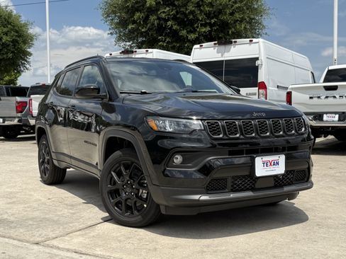 New 2026 Jeep Compass Latitude AWD/4WD image 2