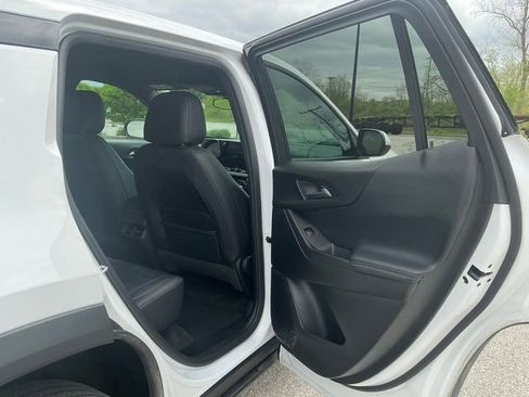 Used 2026 Chevrolet Equinox LT w/ Convenience Package II AWD/4WD image 18