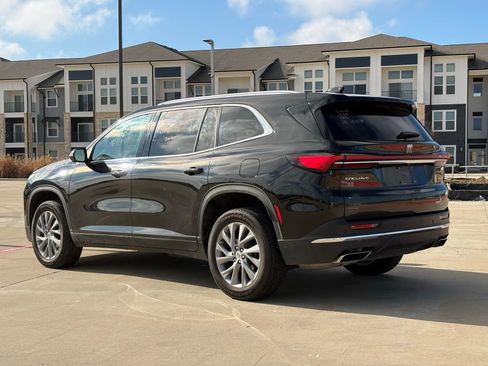 Used 2025 Buick Enclave Preferred image 6