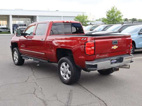 Used 2019 Chevrolet Silverado 2500 LTZ w/ Z71 Package, Off-Road AWD/4WD image 8