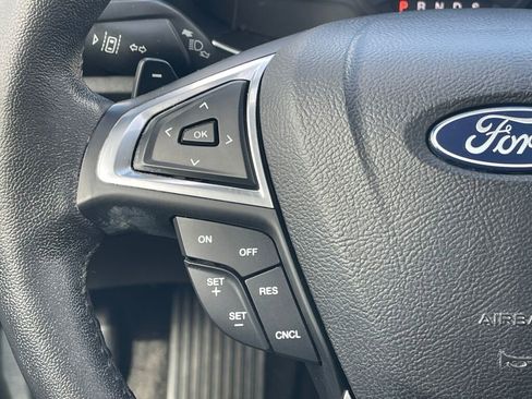 Used 2018 Ford Fusion Titanium image 16