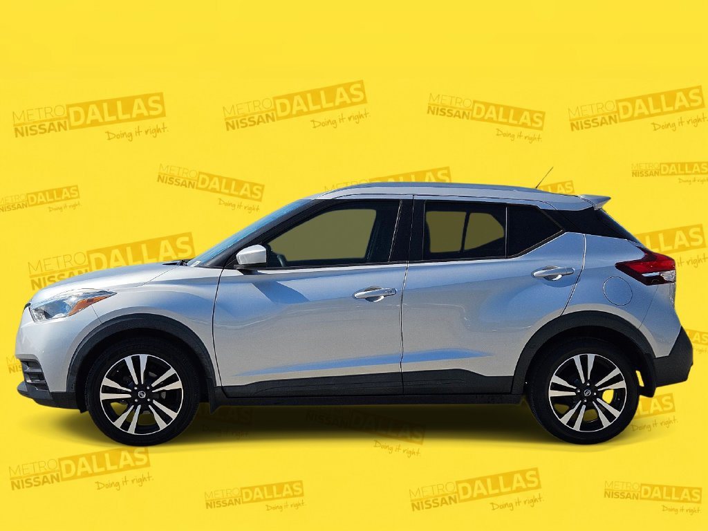 Certified 2019 Nissan Kicks SV FWD image 3