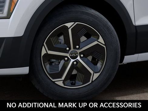New 2026 Kia Niro LX FWD image 9