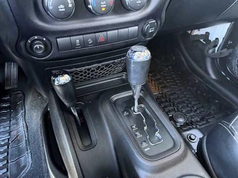 Used 2015 Jeep Wrangler Unlimited Sport AWD/4WD image 23