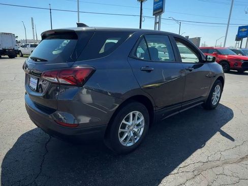 Used 2022 Chevrolet Equinox LS FWD image 8