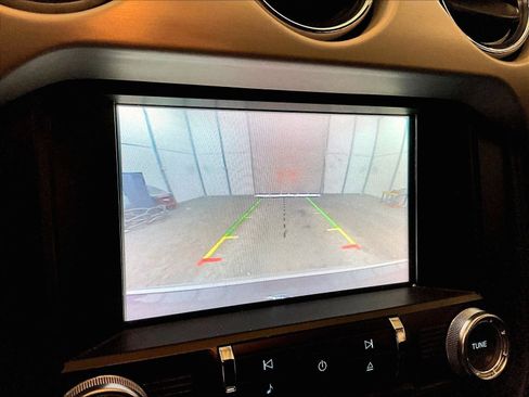 Used 2016 Ford Mustang Premium image 21