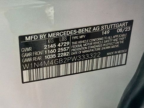 Used 2023 Mercedes-Benz GLB 250 image 24