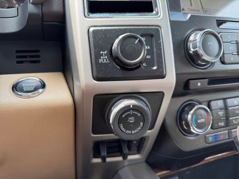 Used 2018 Ford F150 Lariat AWD/4WD image 24