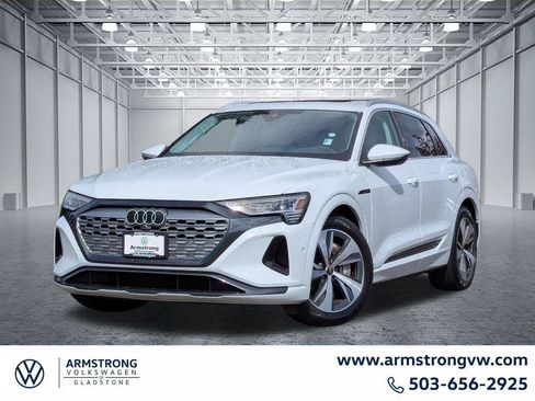 Used 2024 Audi Q8 e-tron Premium Plus w/ Premium Plus Package AWD/4WD image 1