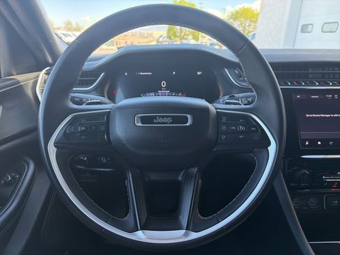 Certified 2024 Jeep Grand Cherokee L Laredo AWD/4WD image 11