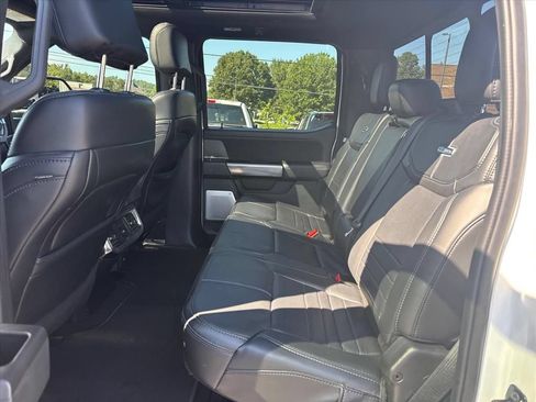 Used 2025 Ford F250 Platinum AWD/4WD image 17