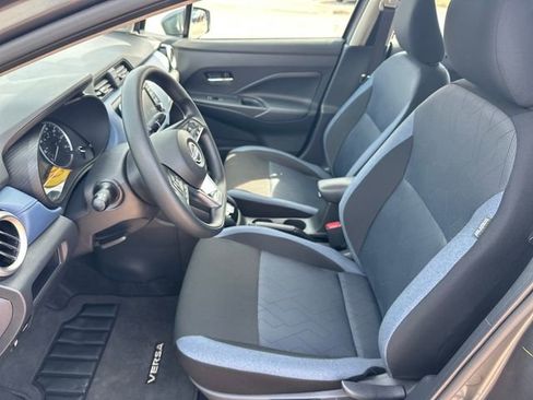Used 2025 Nissan Versa SV w/ Trunk Package image 9