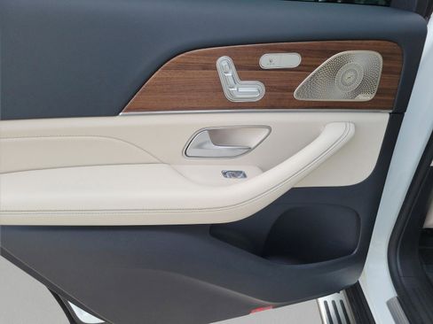 New 2026 Mercedes-Benz GLS 450 4MATIC image 5