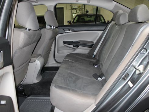 Used 2012 Honda Accord LX image 18