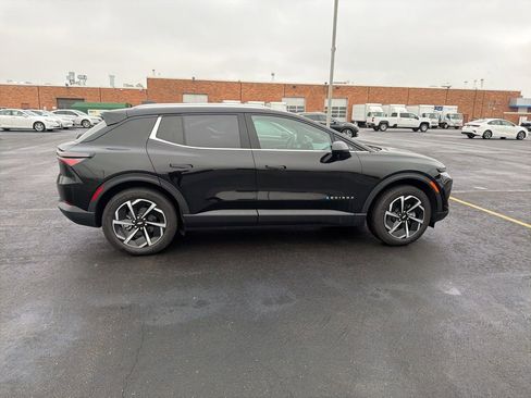 Used 2026 Chevrolet Equinox EV LT image 4