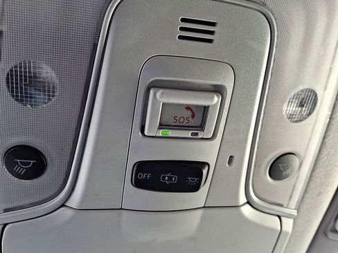 Used 2022 Toyota Prius LE image 26