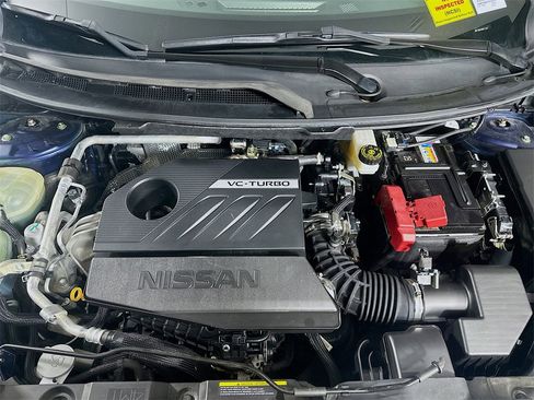Used 2024 Nissan Rogue SV image 32