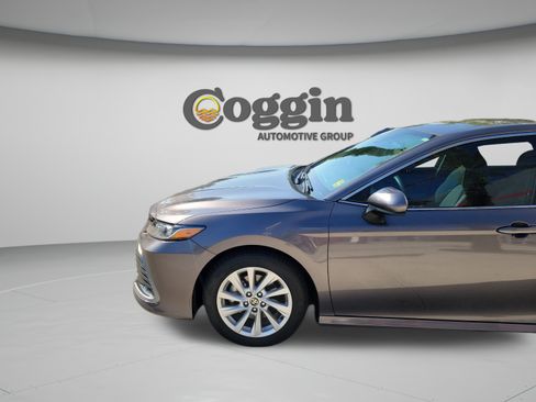 Used 2023 Toyota Camry LE FWD image 30