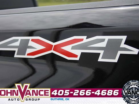 Used 2025 Chevrolet Silverado 2500 LT w/ Convenience Package AWD/4WD image 8