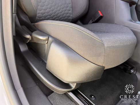 Used 2021 Chevrolet Equinox LT image 26