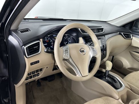 Used 2015 Nissan Rogue S AWD/4WD image 10