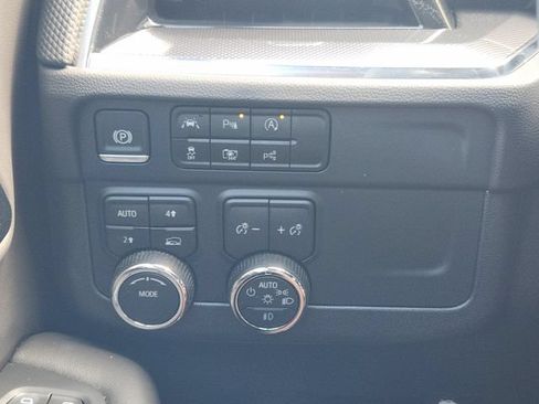 Used 2025 Chevrolet Tahoe RST w/ Comfort Package AWD/4WD image 23
