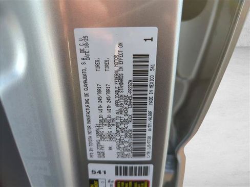 Certified 2025 Toyota Tacoma SR5 AWD/4WD image 27