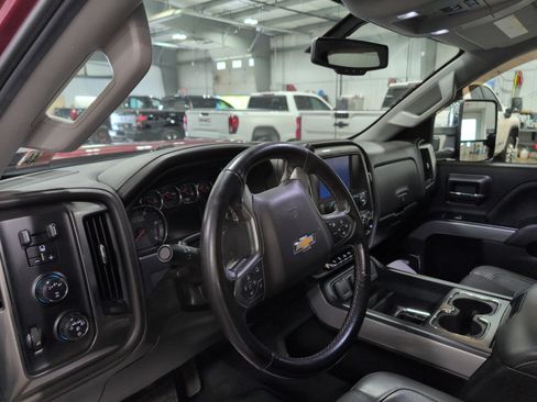 Used 2019 Chevrolet Silverado 2500 LTZ w/ Duramax Plus Package AWD/4WD image 10