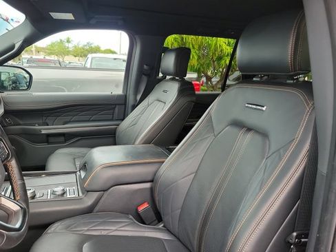 Used 2023 Ford Expedition Max Platinum AWD/4WD image 10