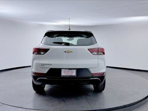 Used 2023 Chevrolet TrailBlazer LS AWD/4WD image 7
