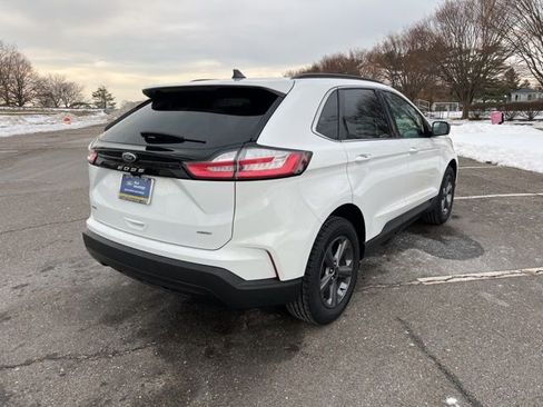 Certified 2022 Ford Edge SEL w/ Sport Appearance Package image 11
