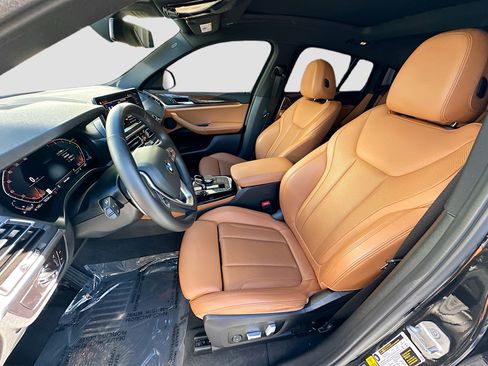 Certified 2023 BMW X4 xDrive30i w/ Premium Package image 21