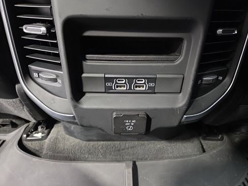 Used 2023 RAM 1500 Laramie image 35
