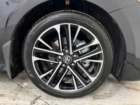 Used 2026 Toyota Camry XLE image 18